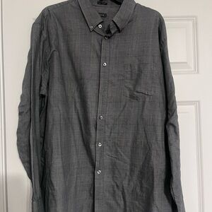 VanHeusen Men’s No Iron Shirt Size XL 17-17 1/2 Long Sleeve Gray/Blue Pinstripe